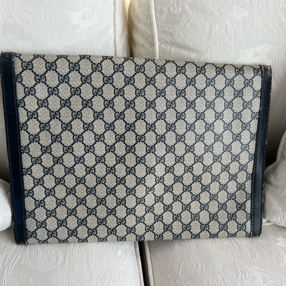 Authentic Vintage Gucci extra large clutch. - Picture 2 of 3